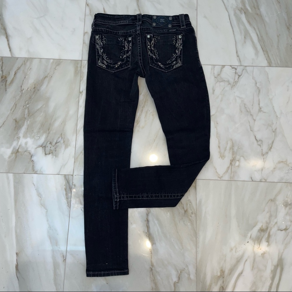 Miss Me Skinny bling Jeans black wash size 28 Euc with crystals